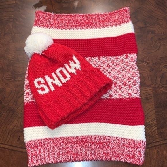 Gap Hat & Neck Warmer - Picture 2 of 3